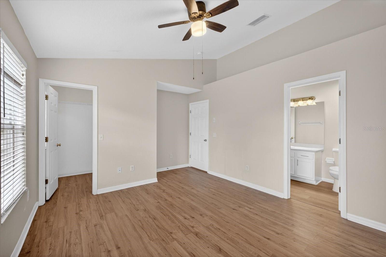 11047 BLACK SWAN CT, SEFFNER, FL, 33584