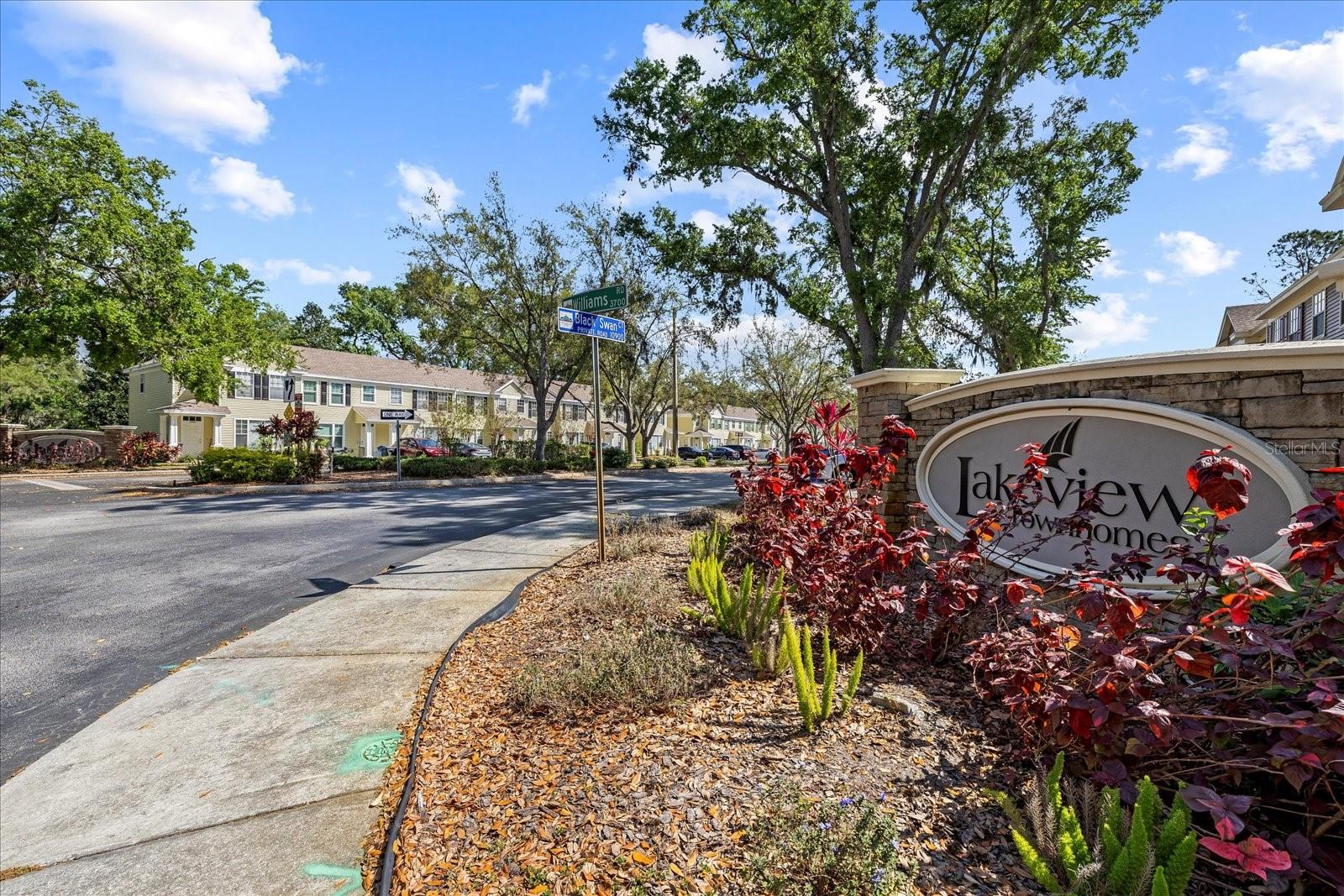 11047 BLACK SWAN CT, SEFFNER, FL, 33584