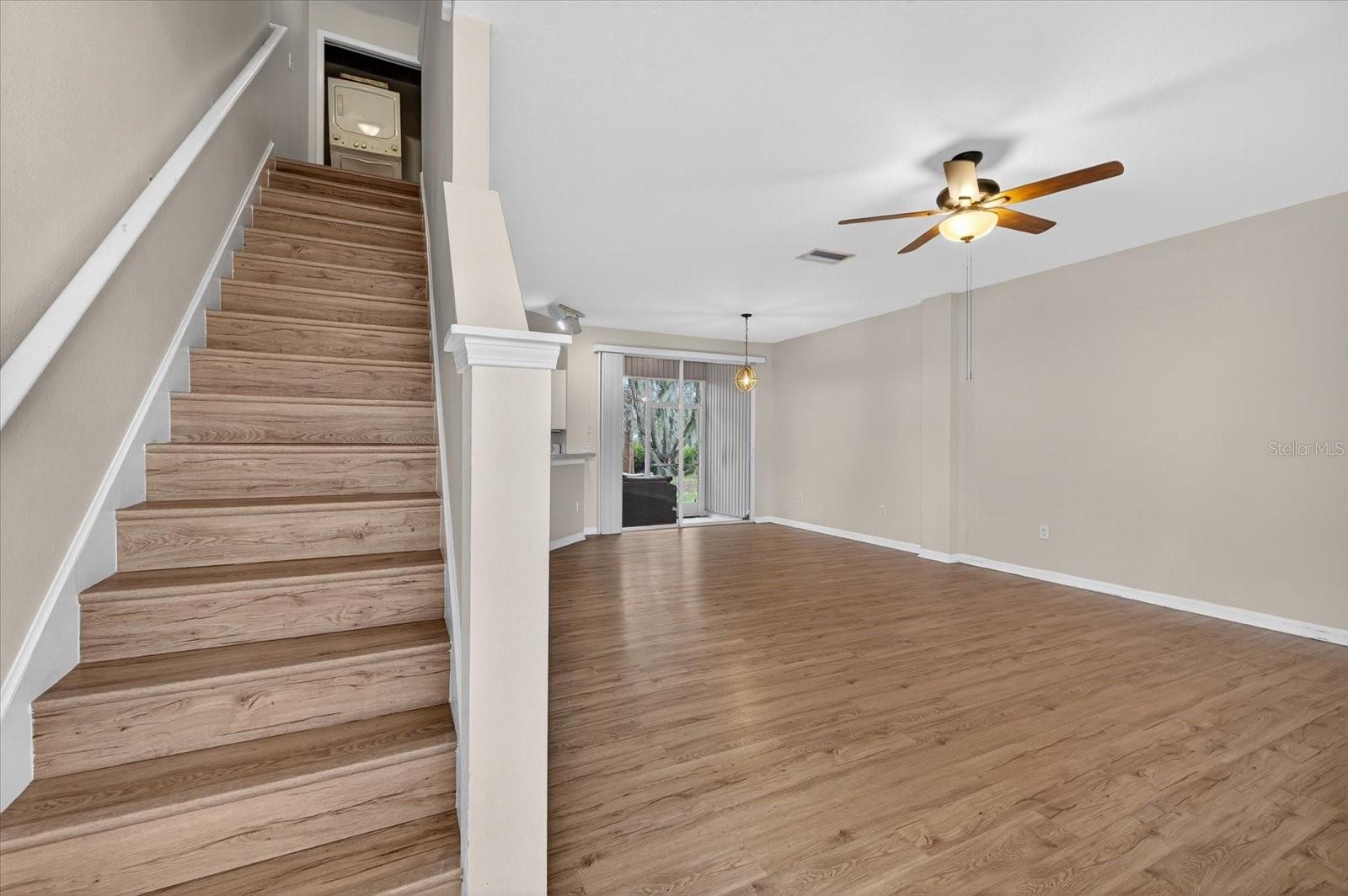 11047 BLACK SWAN CT, SEFFNER, FL, 33584