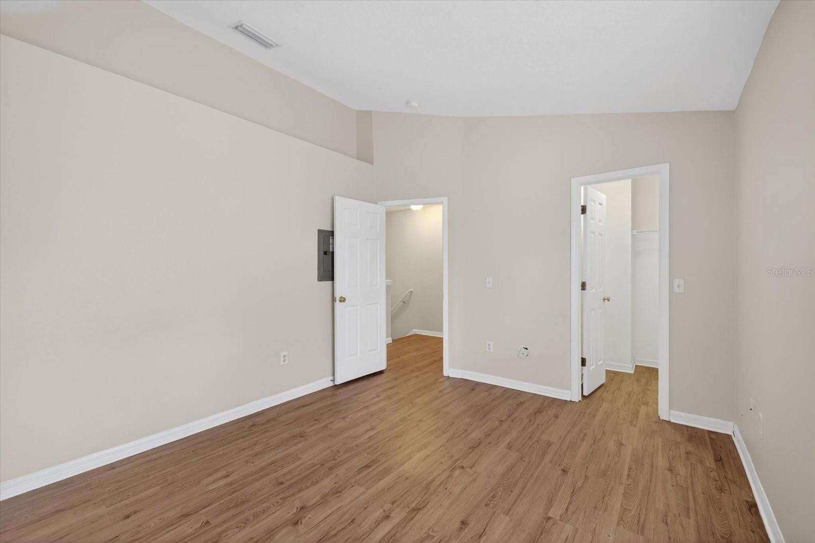 11047 BLACK SWAN CT, SEFFNER, FL, 33584