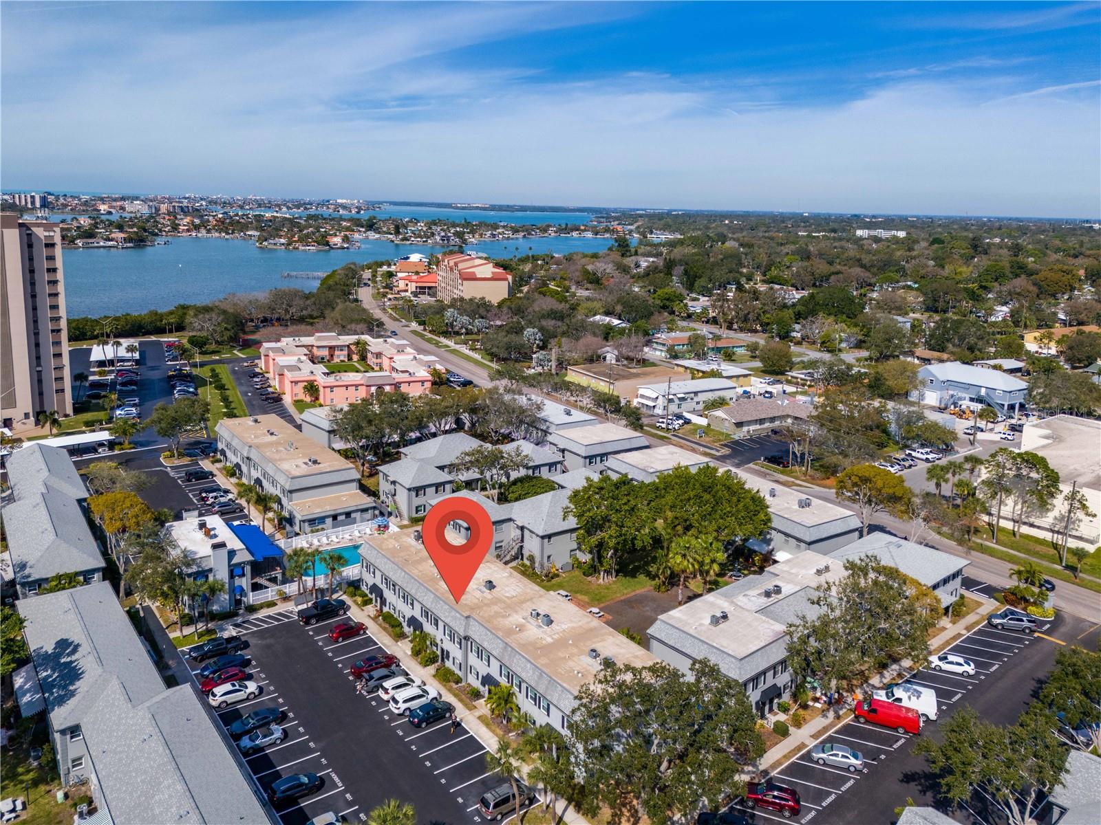 6927 PLACE DE LA PAIX #6927, ST PETERSBURG, FL, 33707