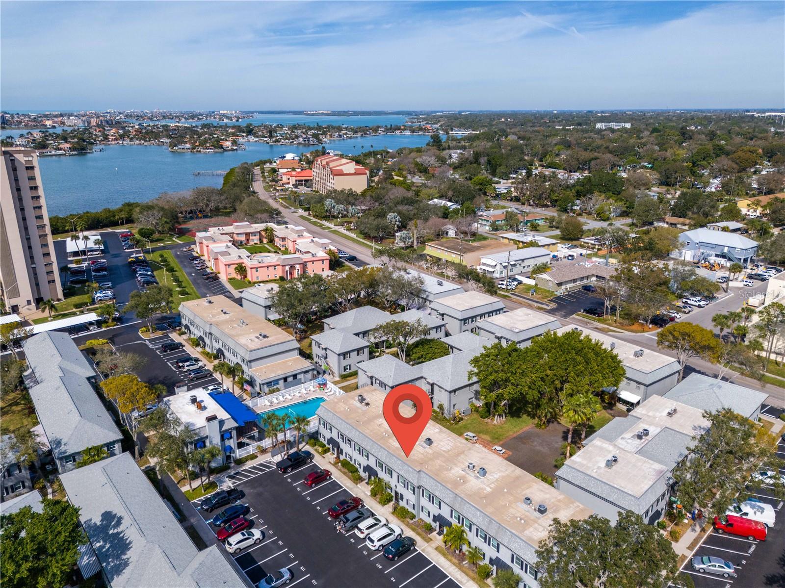 6927 PLACE DE LA PAIX #6927, ST PETERSBURG, FL, 33707