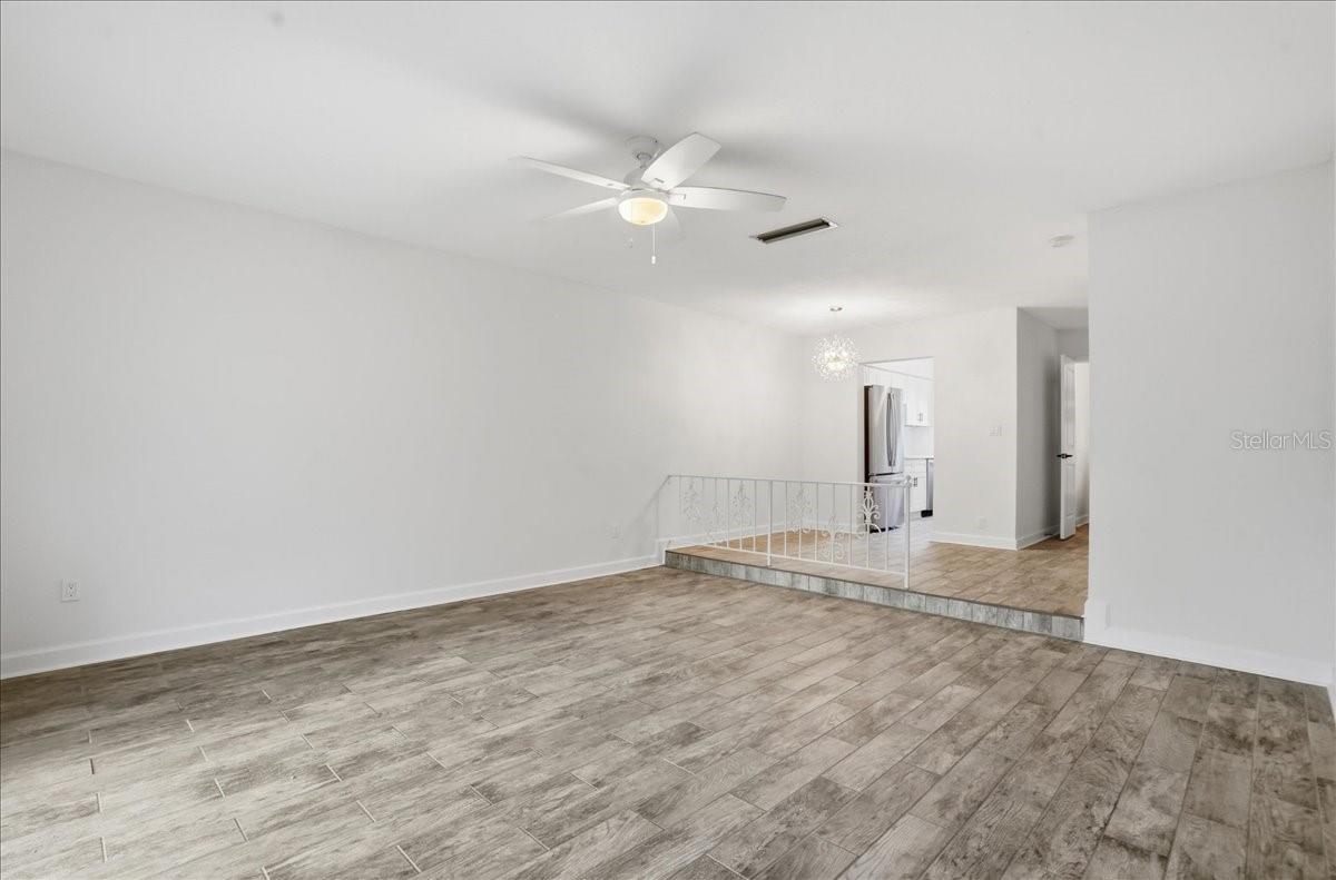 6927 PLACE DE LA PAIX #6927, ST PETERSBURG, FL, 33707