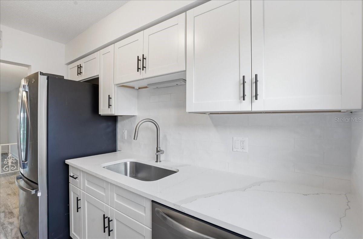 6927 PLACE DE LA PAIX #6927, ST PETERSBURG, FL, 33707