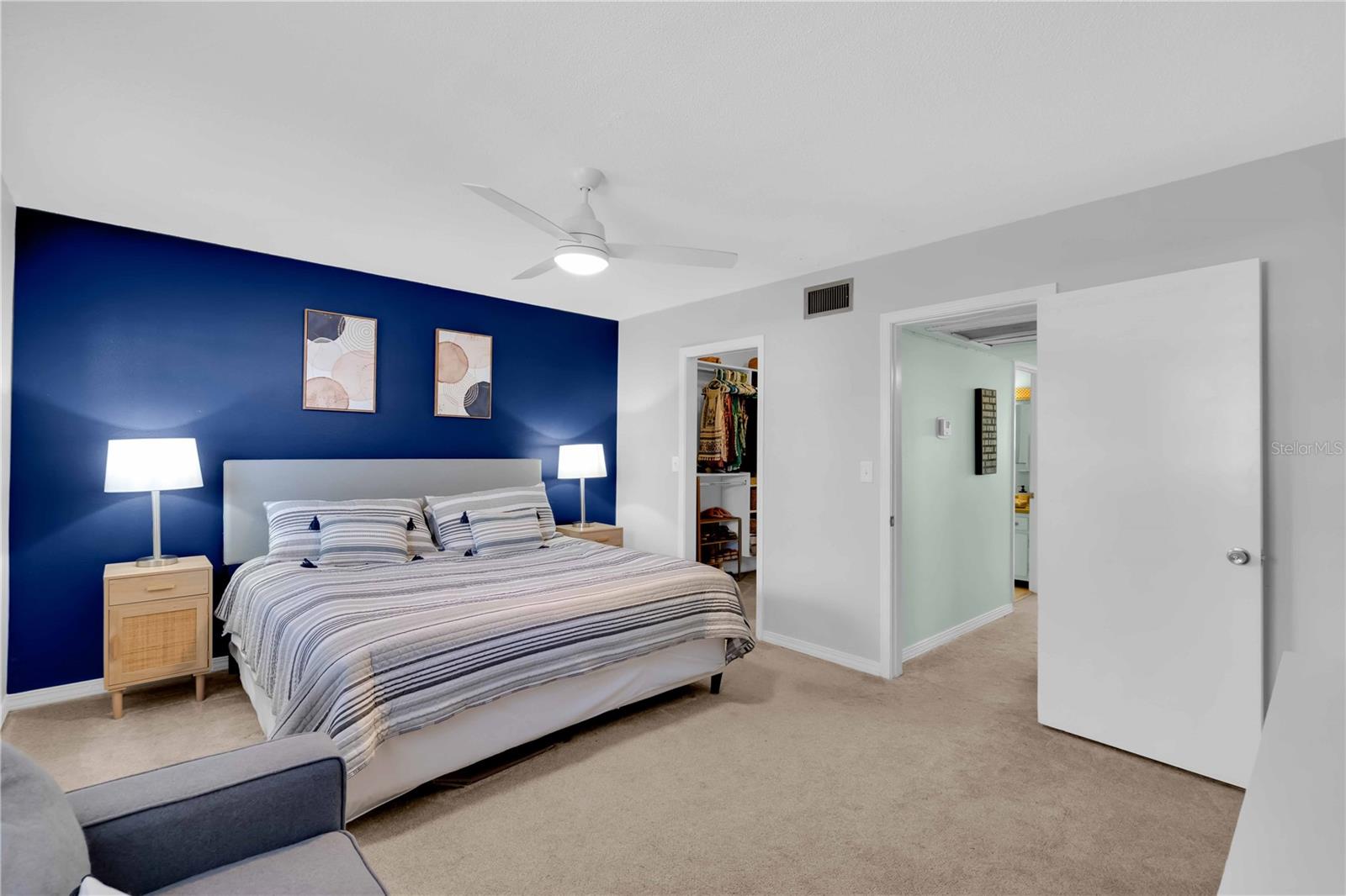 6927 PLACE DE LA PAIX #6927, ST PETERSBURG, FL, 33707