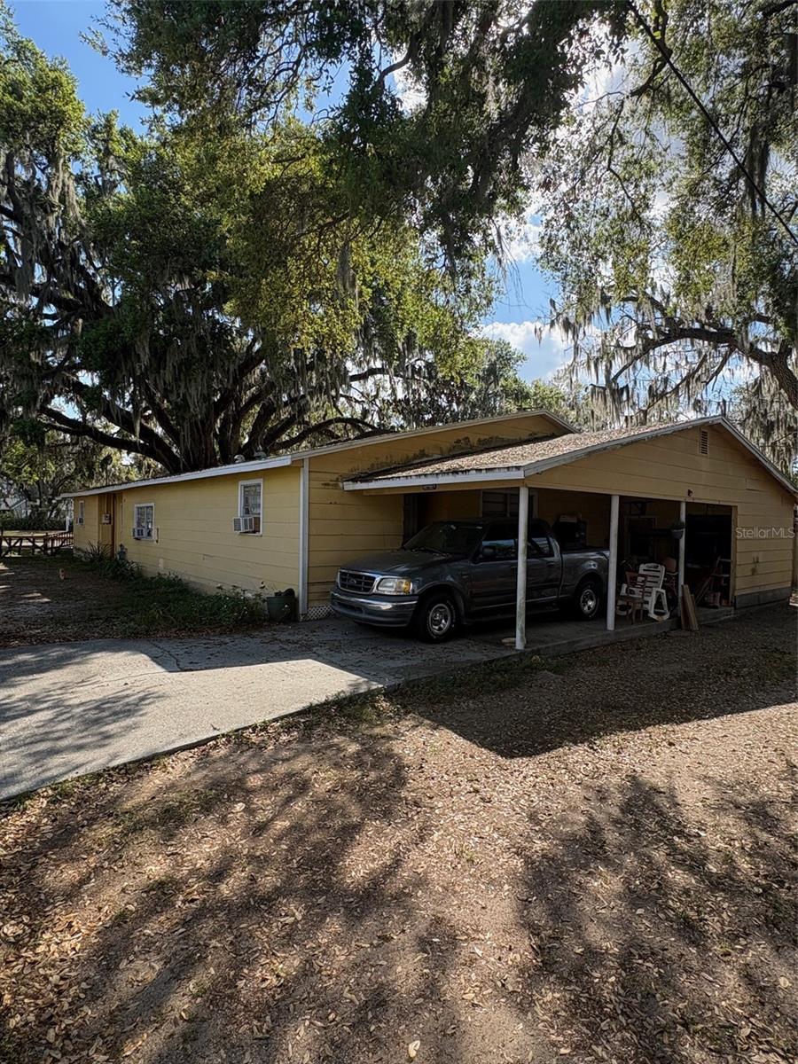 422 W BROADWAY ST, FORT MEADE, FL, 33841