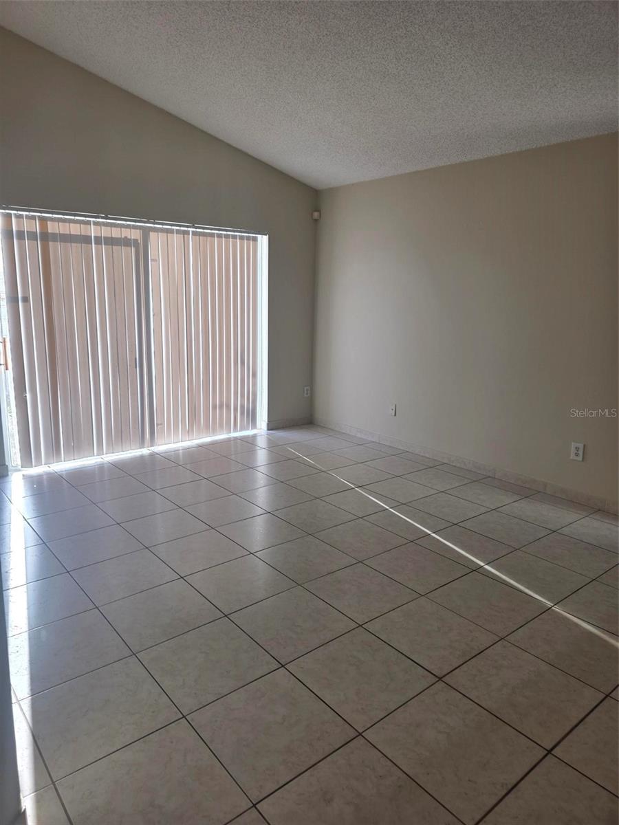 689 CORNWALLIS DR, DAVENPORT, FL, 33897