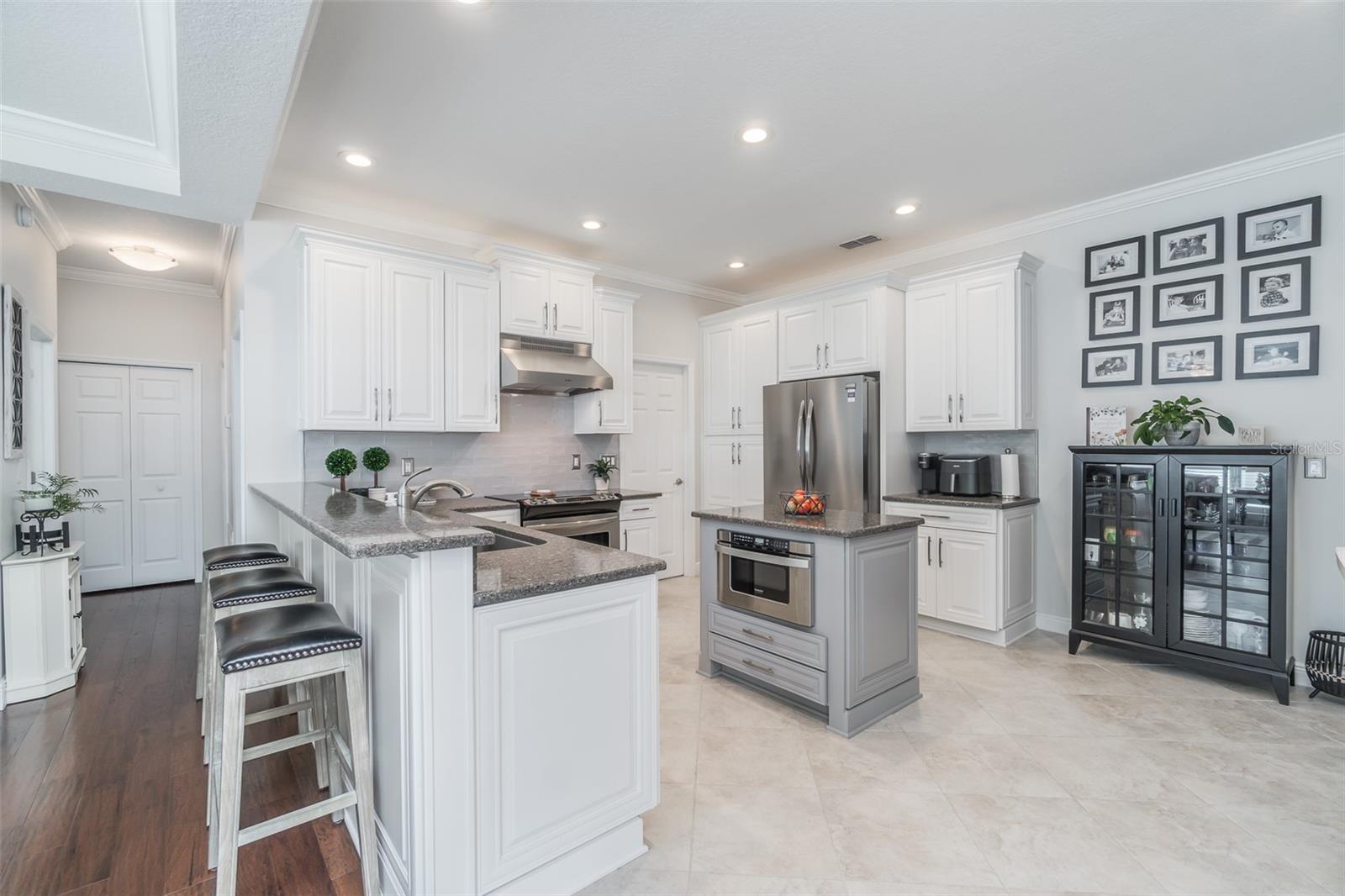 2805 COMMONWEALTH AVE, VALRICO, FL, 33594