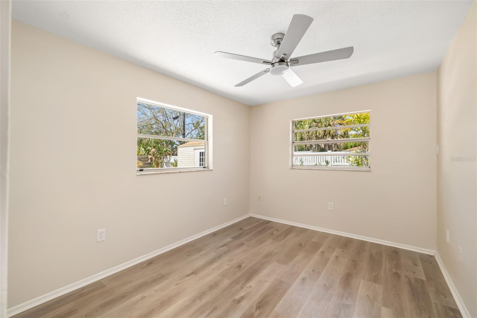 1097 WILLIS AVE, SARASOTA, FL, 34232