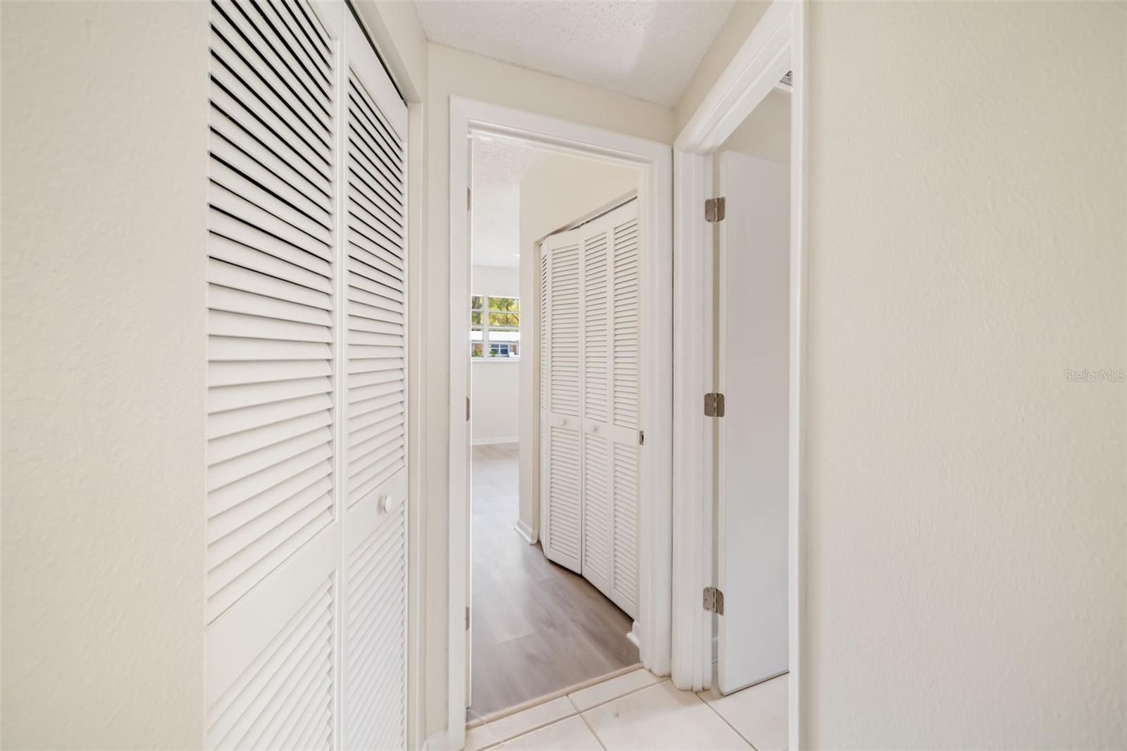 1097 WILLIS AVE, SARASOTA, FL, 34232