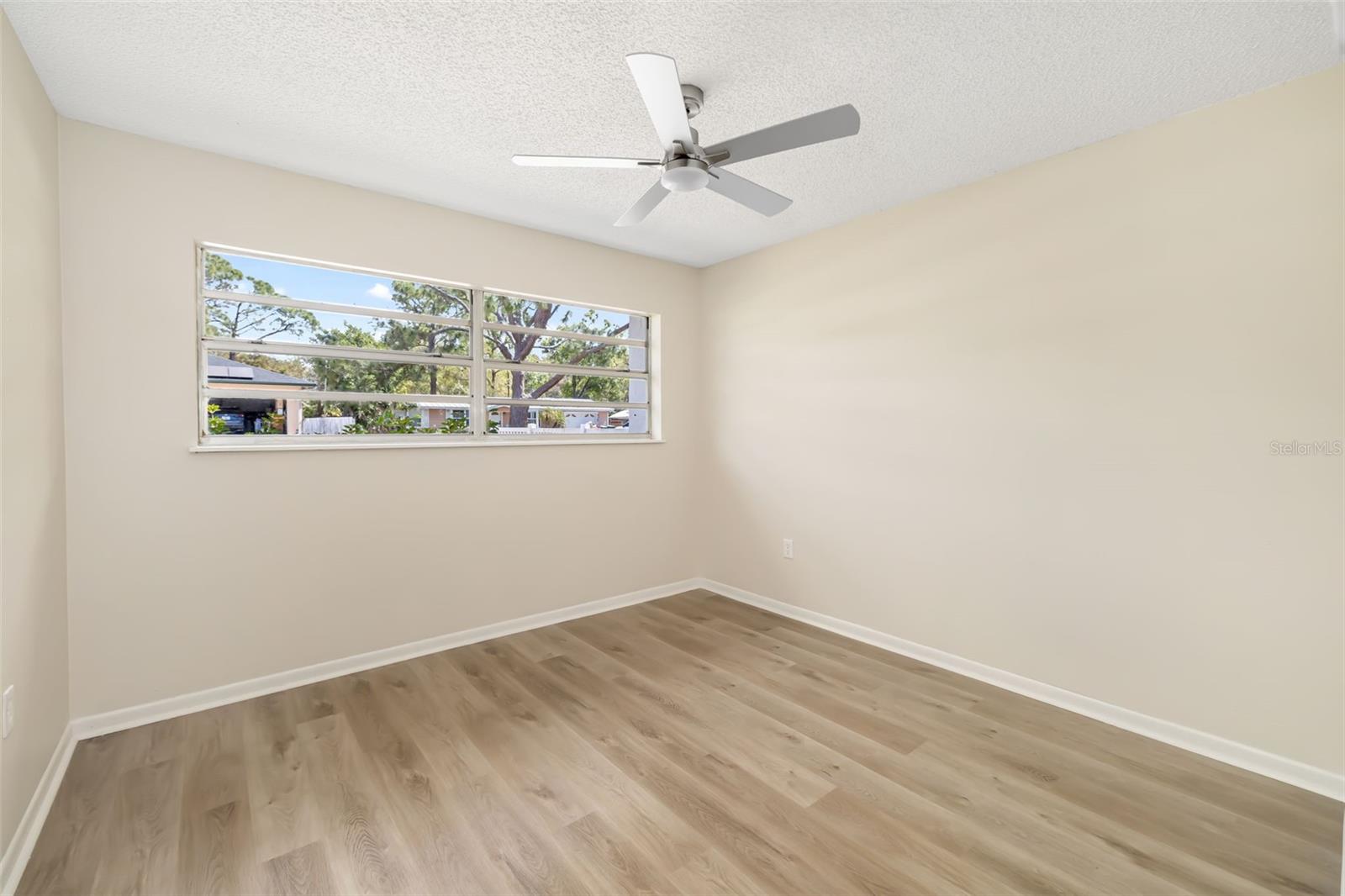 1097 WILLIS AVE, SARASOTA, FL, 34232