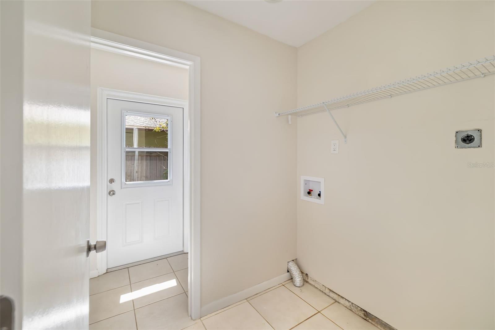 1097 WILLIS AVE, SARASOTA, FL, 34232