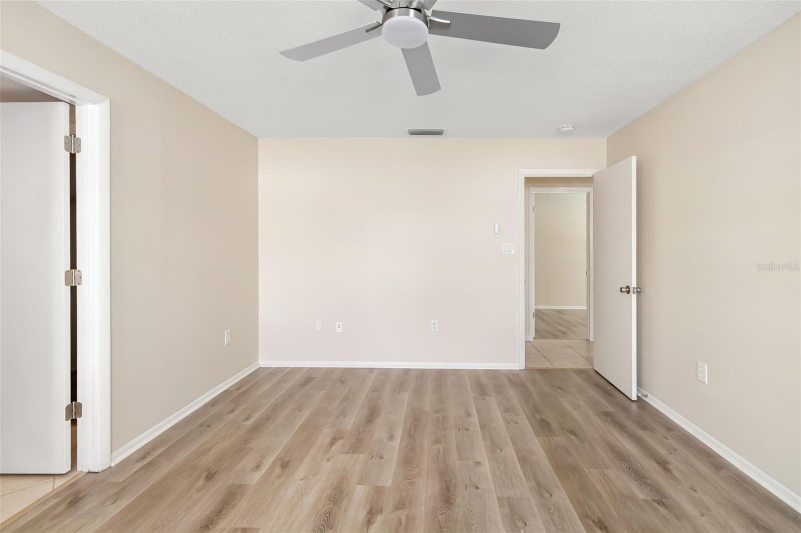 1097 WILLIS AVE, SARASOTA, FL, 34232