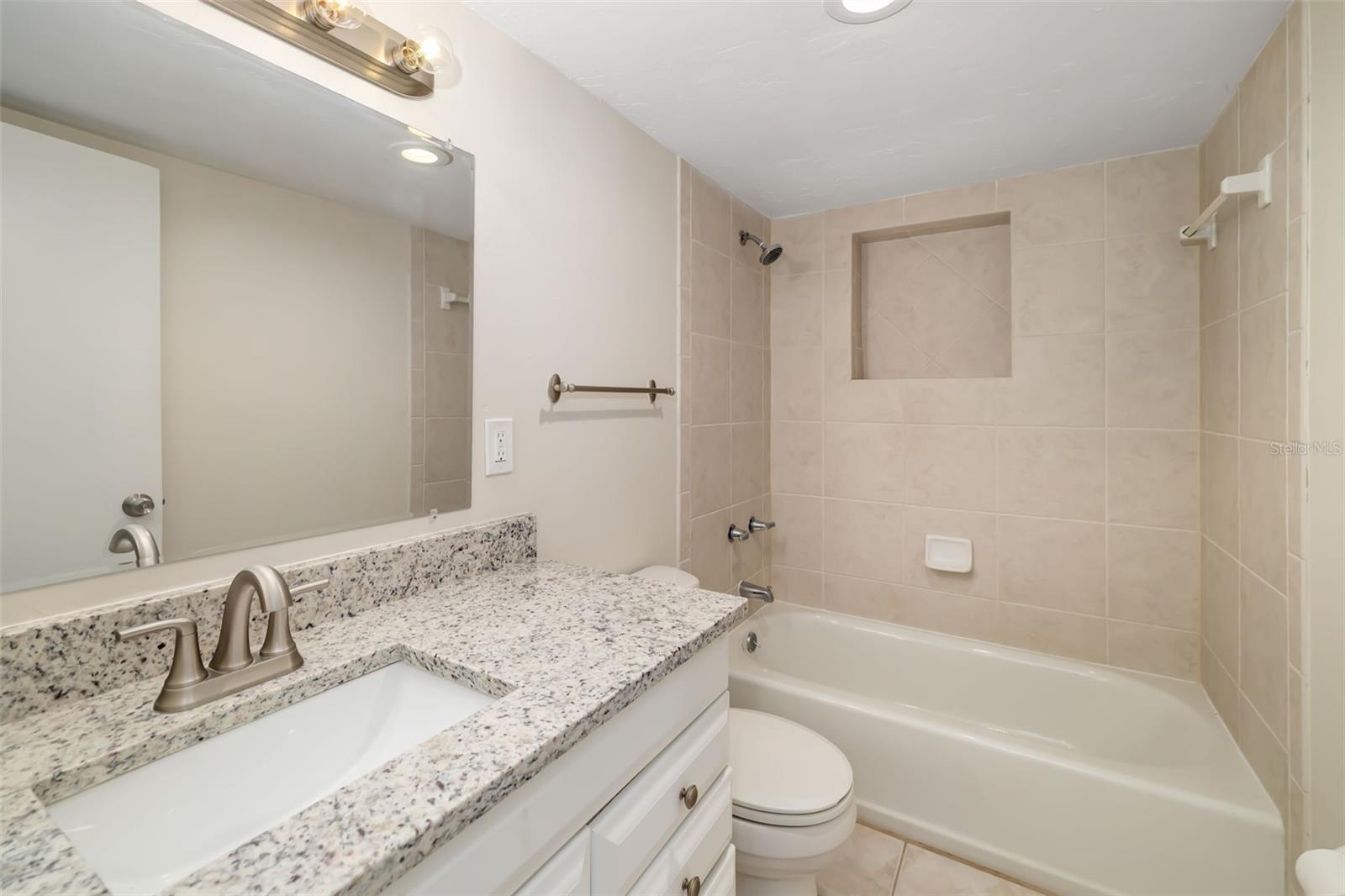 1097 WILLIS AVE, SARASOTA, FL, 34232