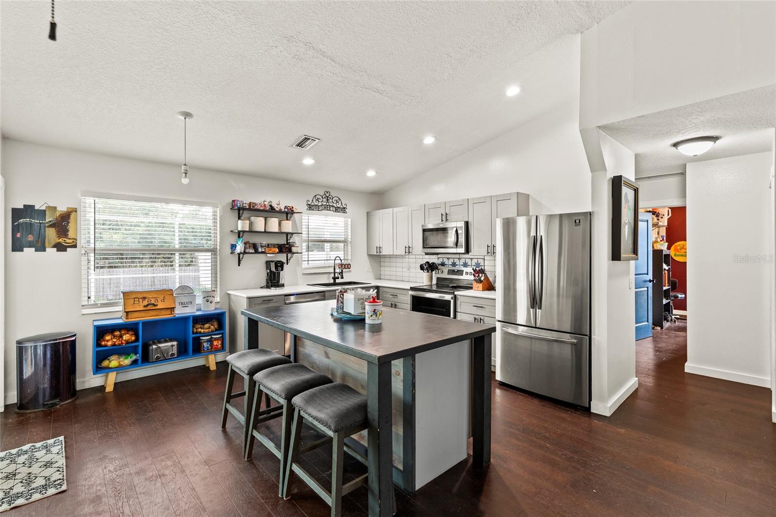 3703 31ST ST E, BRADENTON, FL, 34208