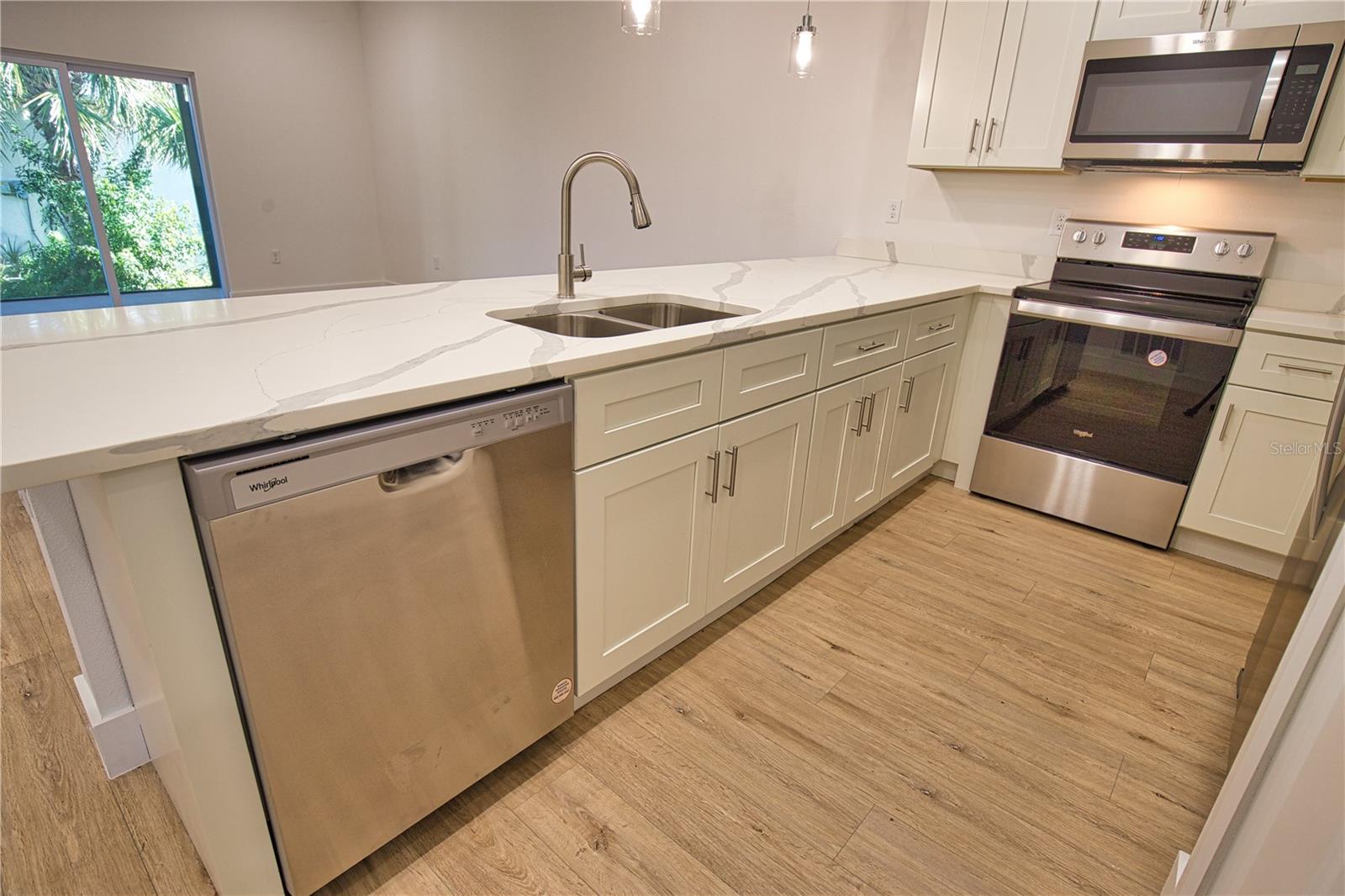 289 BOUNDARY BLVD #204, ROTONDA WEST, FL, 33947