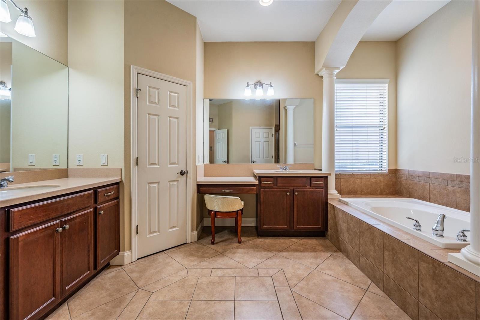 12408 EAGLES ENTRY DR, ODESSA, FL, 33556