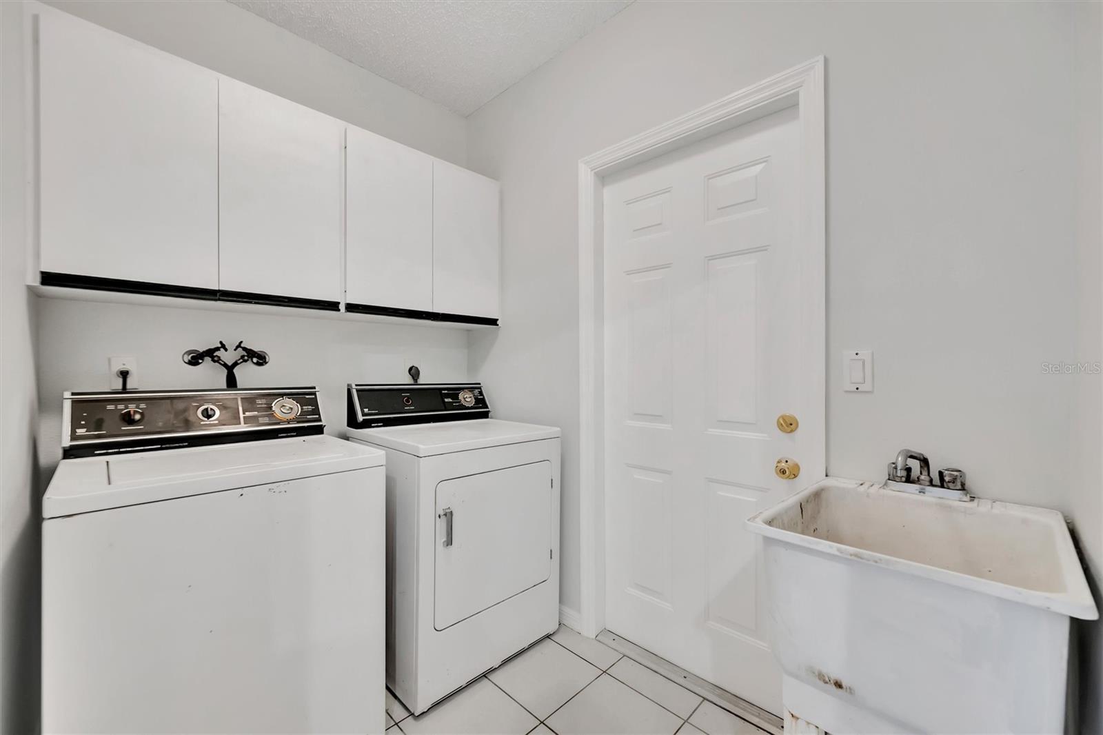 6864 CORRAL CT, SARASOTA, FL, 34243