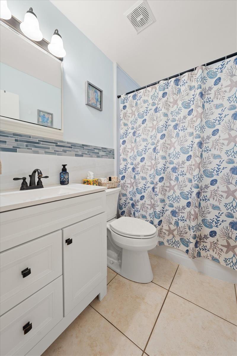 1339 RUSSELL DR N, ST PETERSBURG, FL, 33710