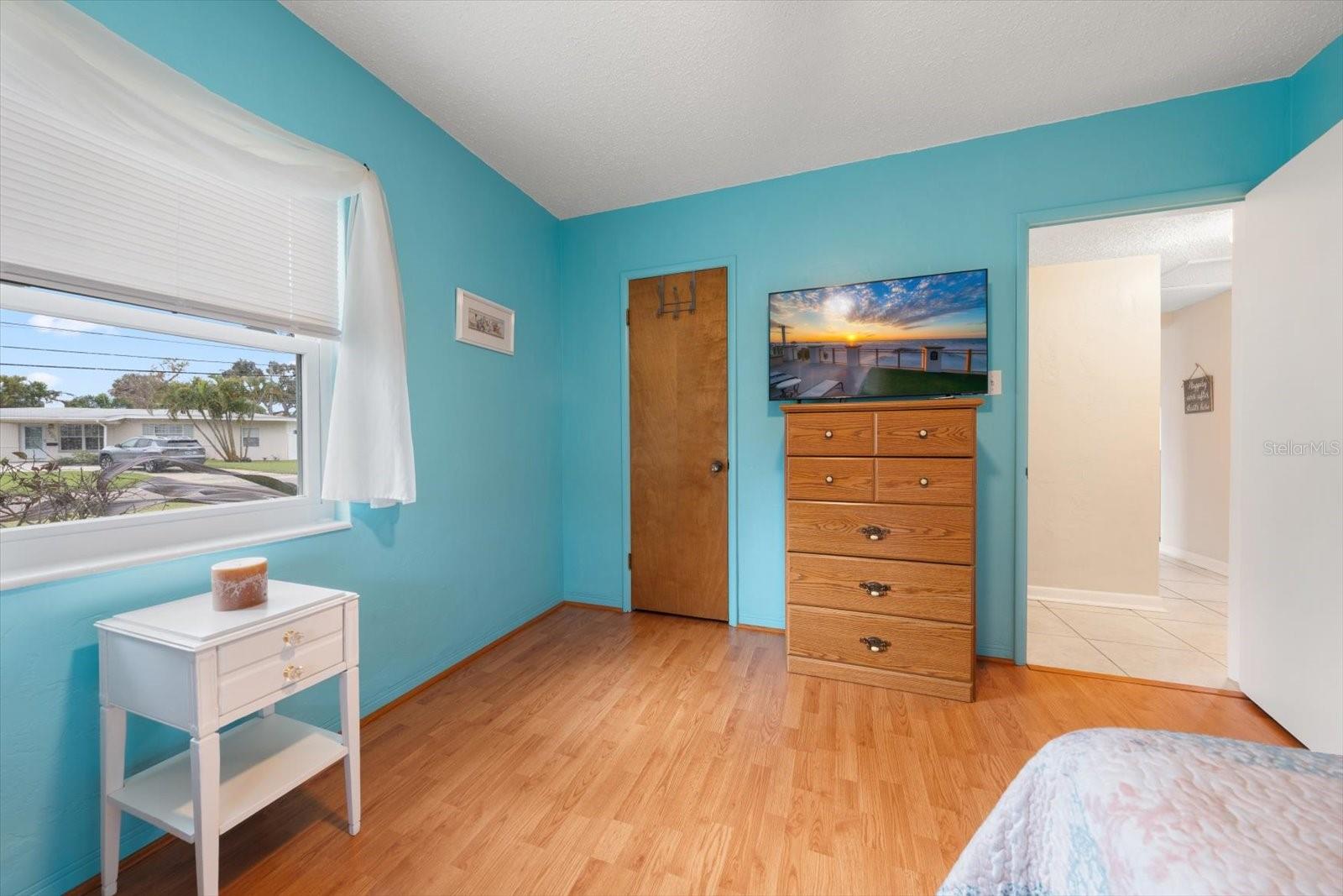 1339 RUSSELL DR N, ST PETERSBURG, FL, 33710