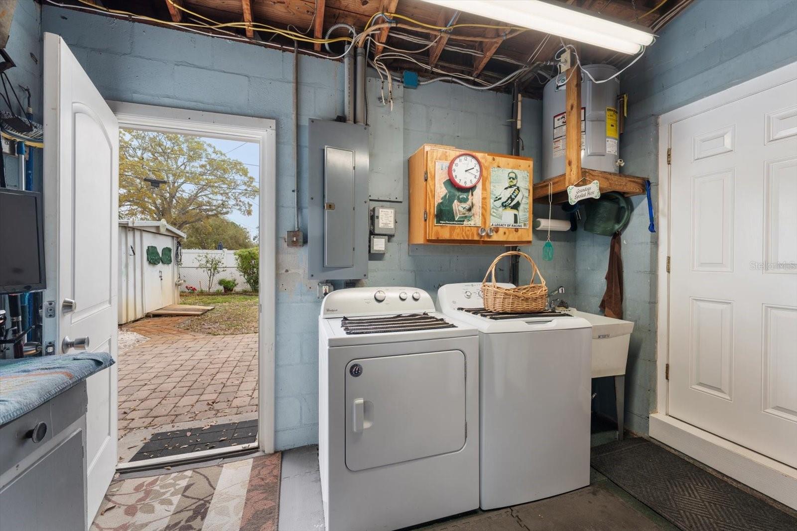 1339 RUSSELL DR N, ST PETERSBURG, FL, 33710