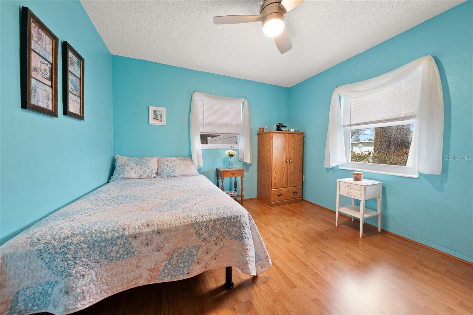 1339 RUSSELL DR N, ST PETERSBURG, FL, 33710