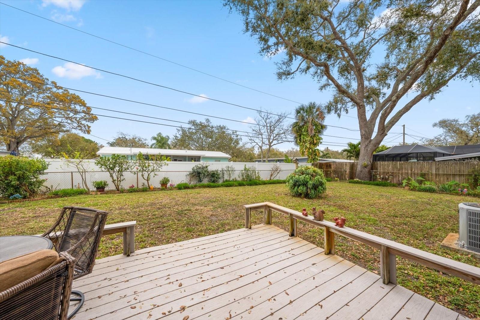 1339 RUSSELL DR N, ST PETERSBURG, FL, 33710