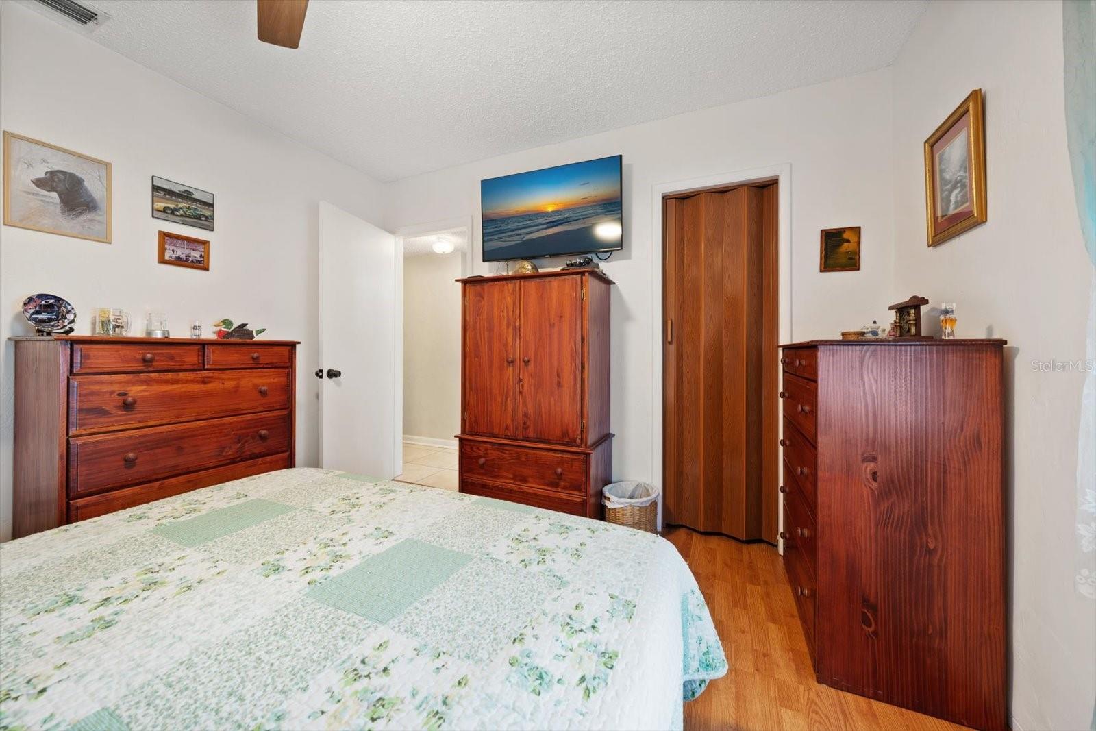 1339 RUSSELL DR N, ST PETERSBURG, FL, 33710