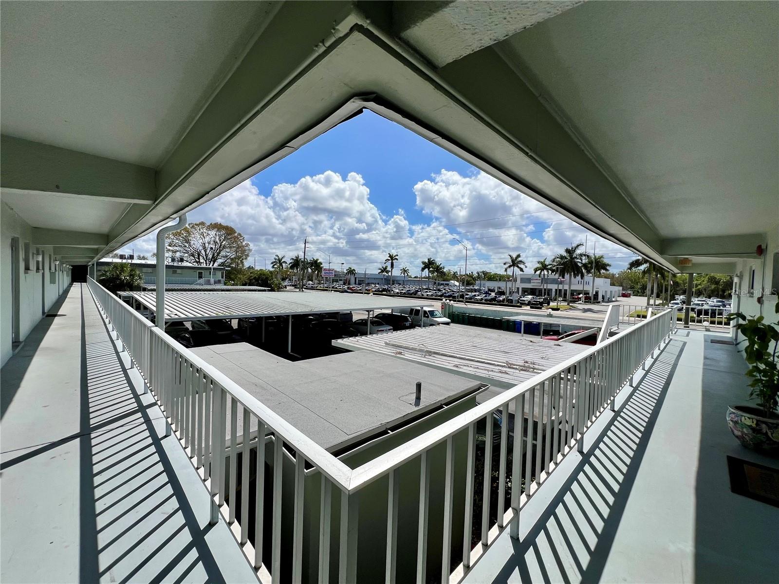 3463 BEE RIDGE RD #318, SARASOTA, FL, 34239