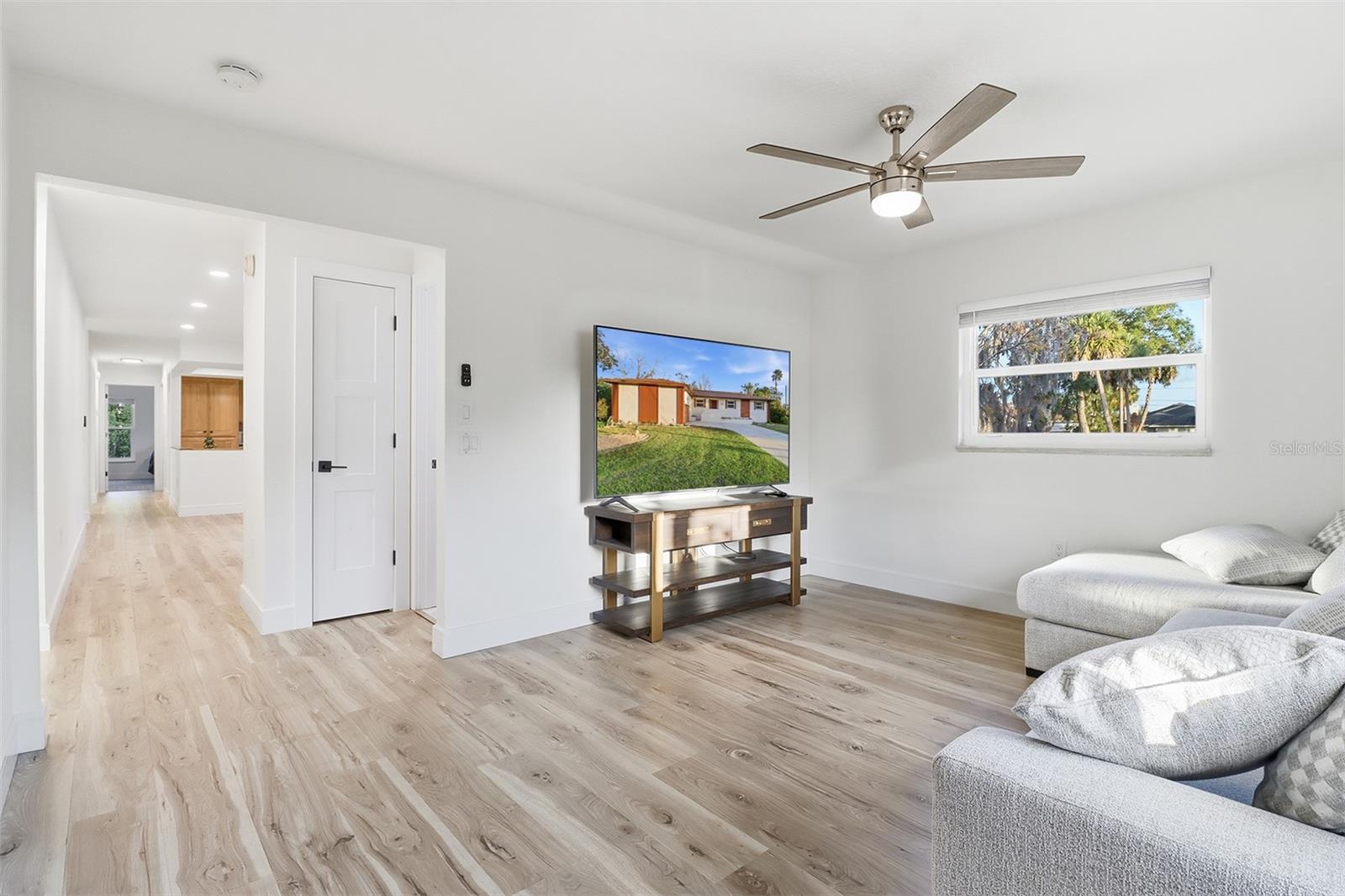 1729 SE 3RD CT, CRYSTAL RIVER, FL, 34429