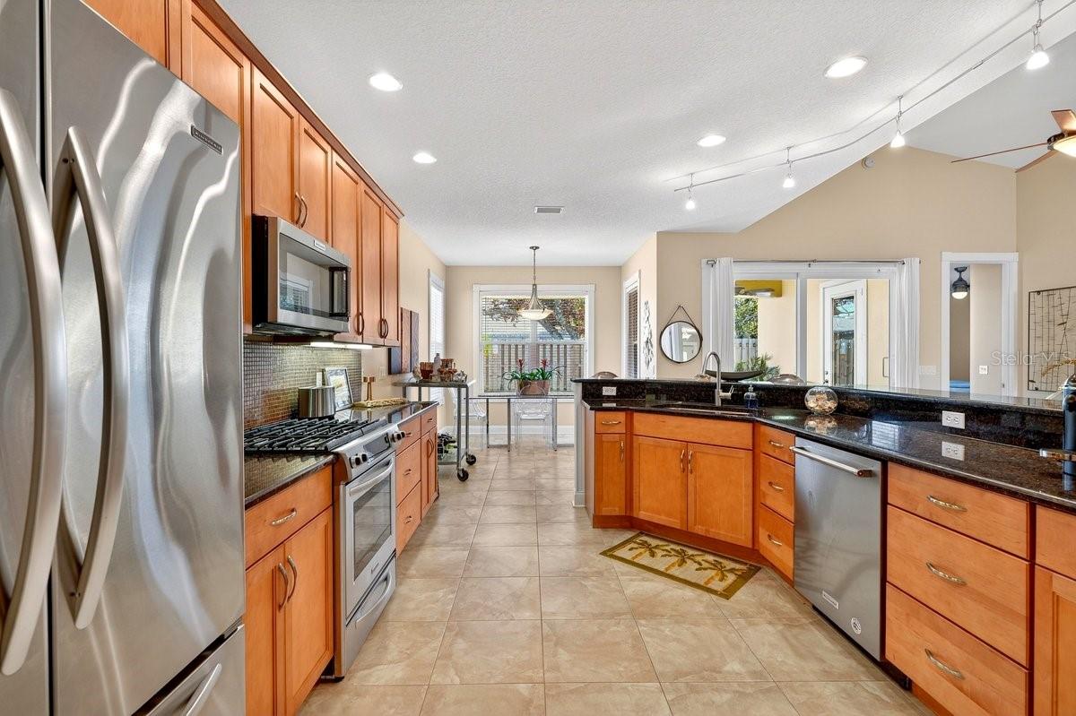 307 JESSAMINE AVE, NEW SMYRNA BEACH, FL, 32169