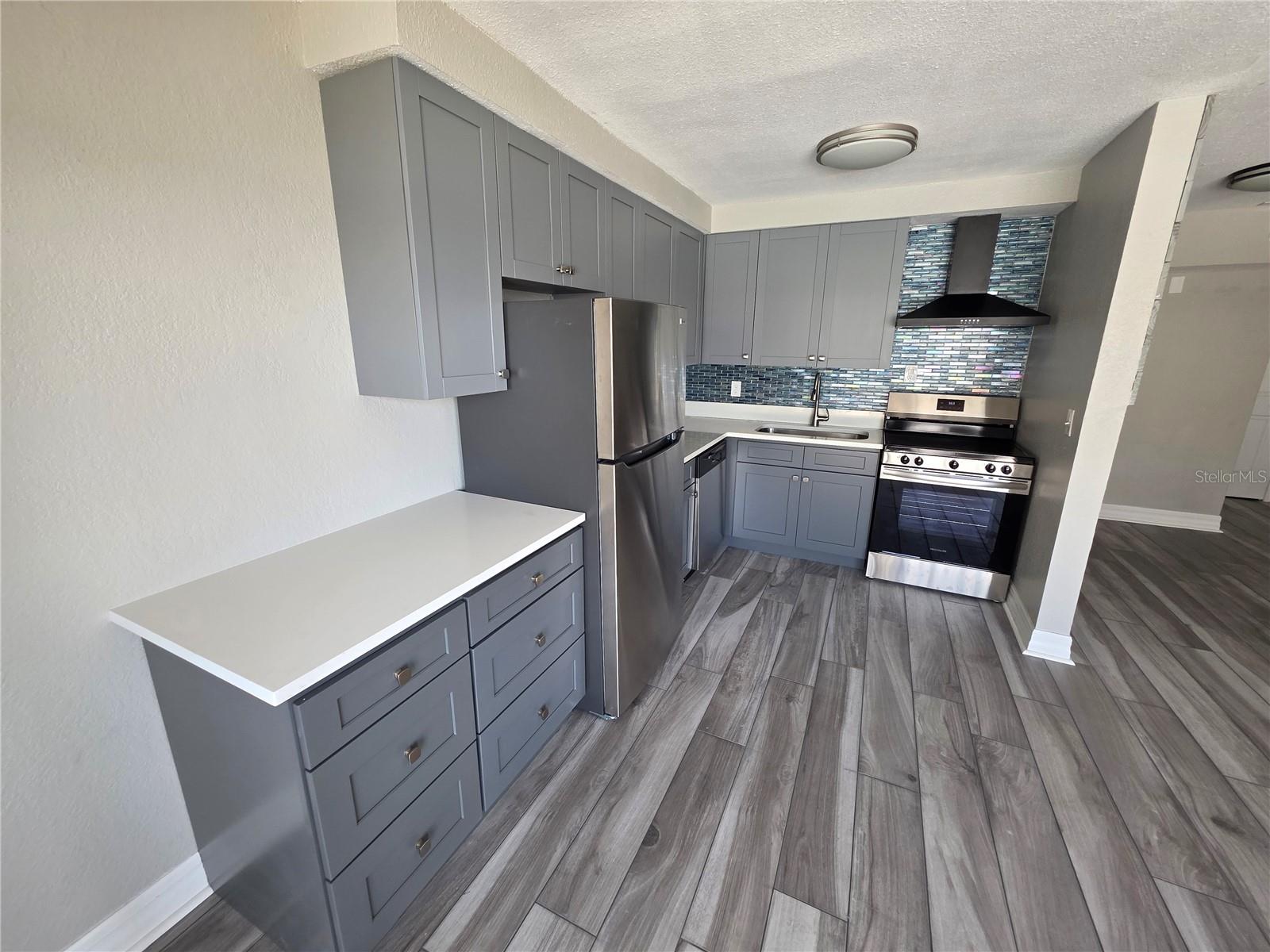 2566 GARY CIR #5, DUNEDIN, FL, 34698