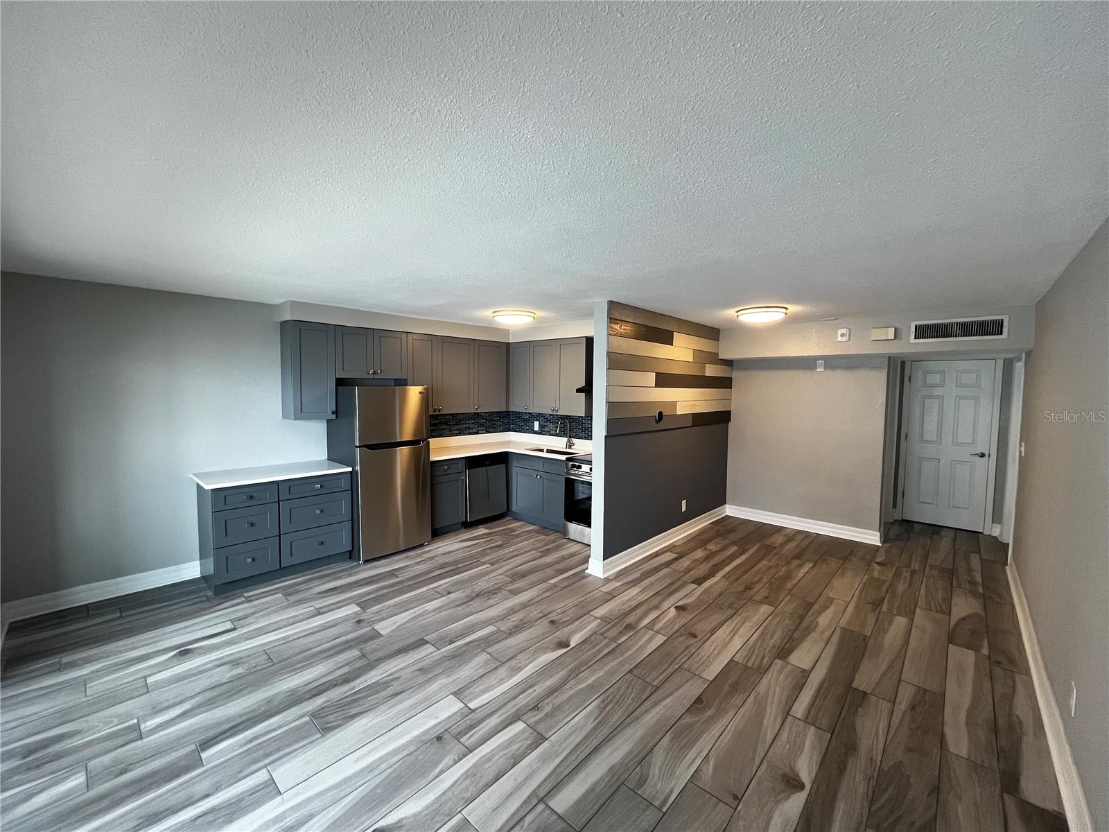 2566 GARY CIR #5, DUNEDIN, FL, 34698
