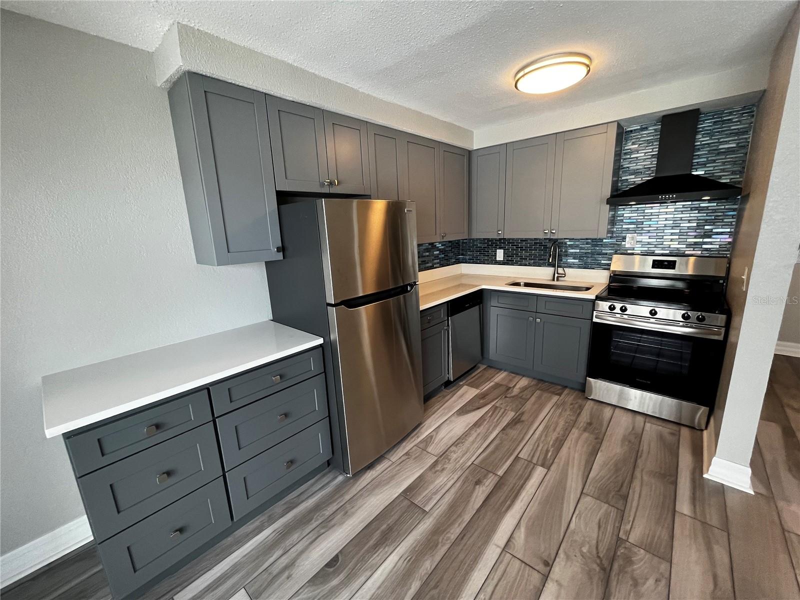 2566 GARY CIR #5, DUNEDIN, FL, 34698