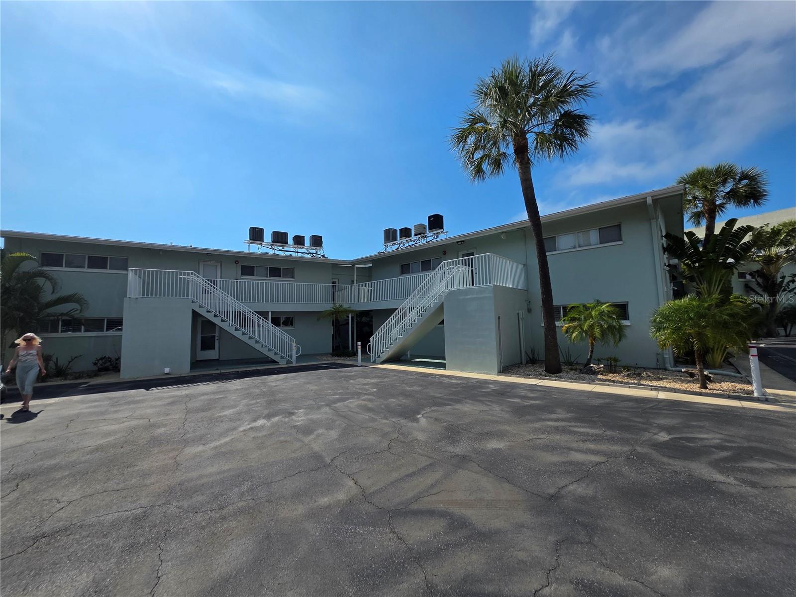 2566 GARY CIR #5, DUNEDIN, FL, 34698