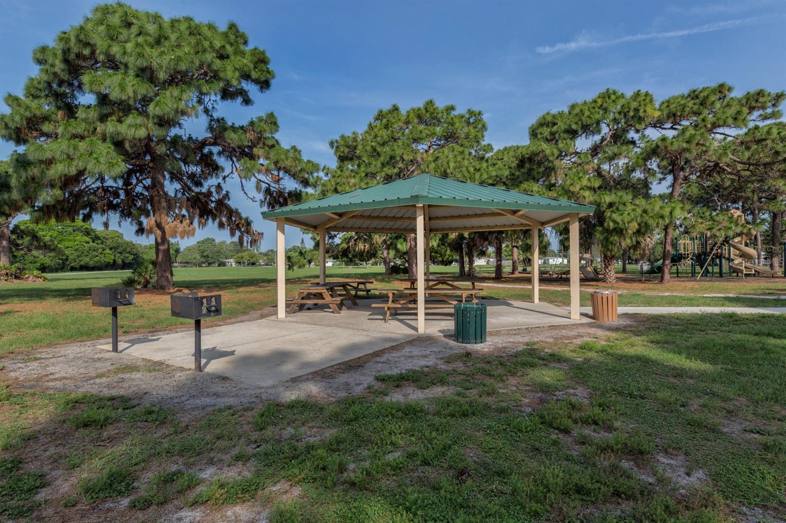 317 HILLVIEW RD, VENICE, FL, 34293