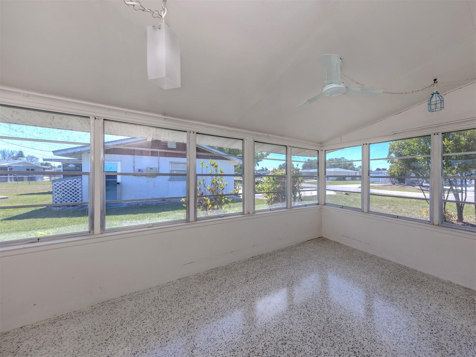 317 HILLVIEW RD, VENICE, FL, 34293