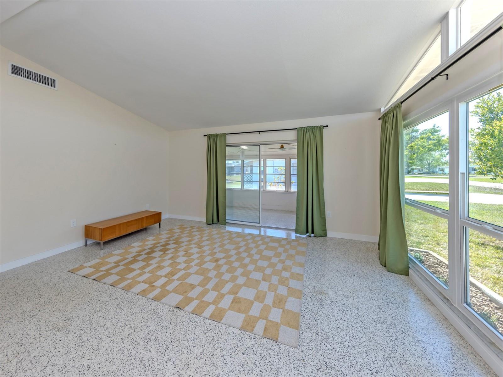 317 HILLVIEW RD, VENICE, FL, 34293