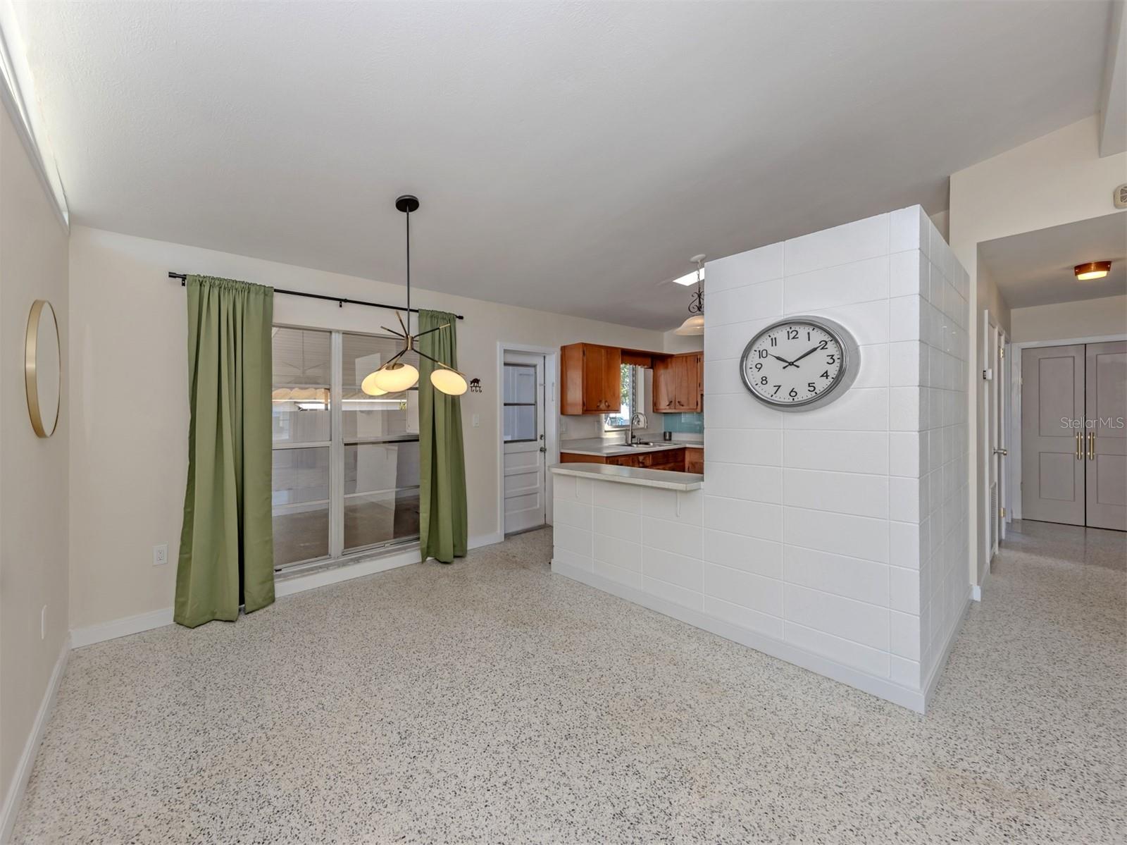 317 HILLVIEW RD, VENICE, FL, 34293