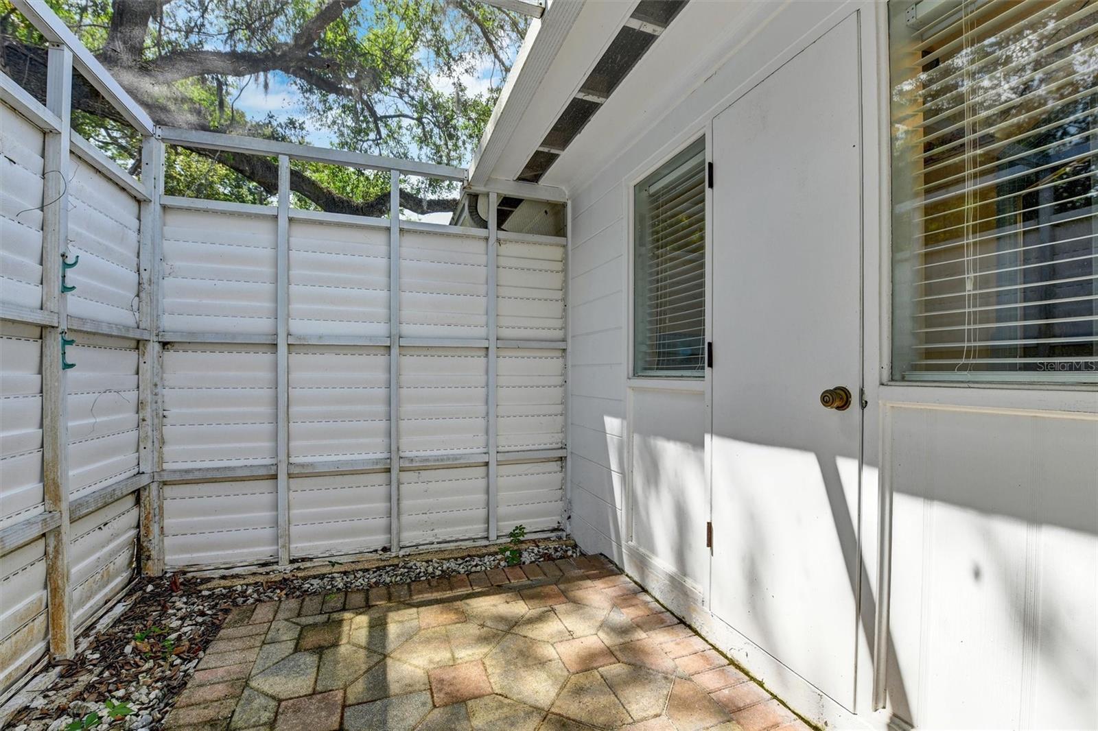1303 BRANTWOOD DR, VALRICO, FL, 33594