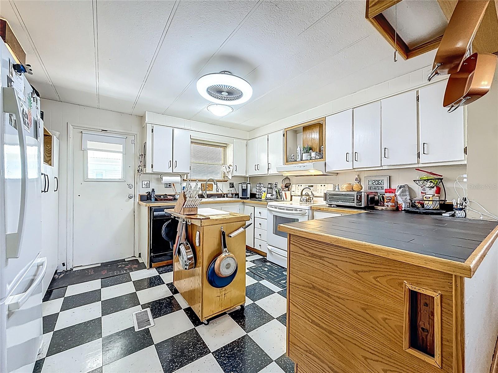 272 NORTHGATE DR, TARPON SPRINGS, FL, 34689