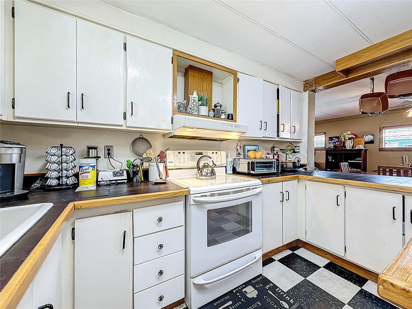 272 NORTHGATE DR, TARPON SPRINGS, FL, 34689