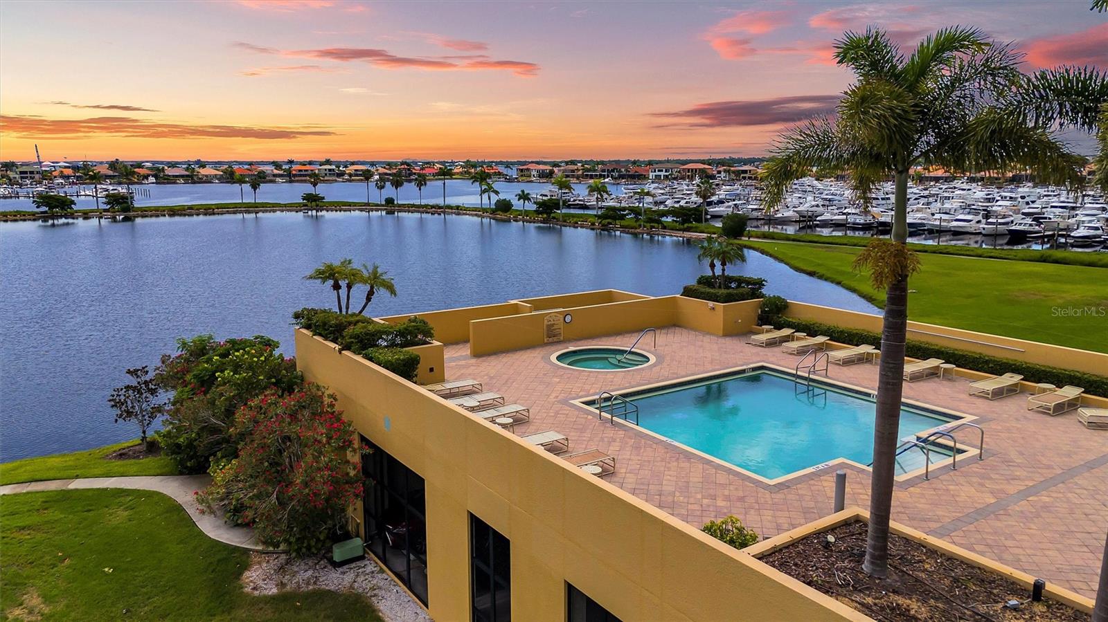 140 RIVIERA DUNES WAY #701, PALMETTO, FL, 34221