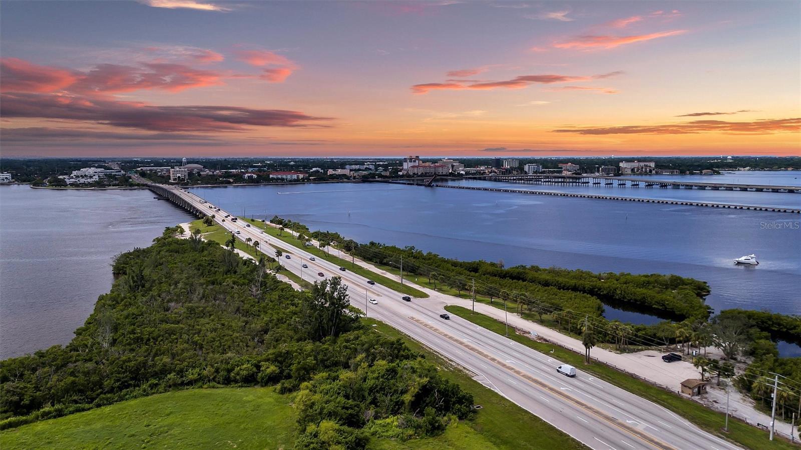 140 RIVIERA DUNES WAY #701, PALMETTO, FL, 34221