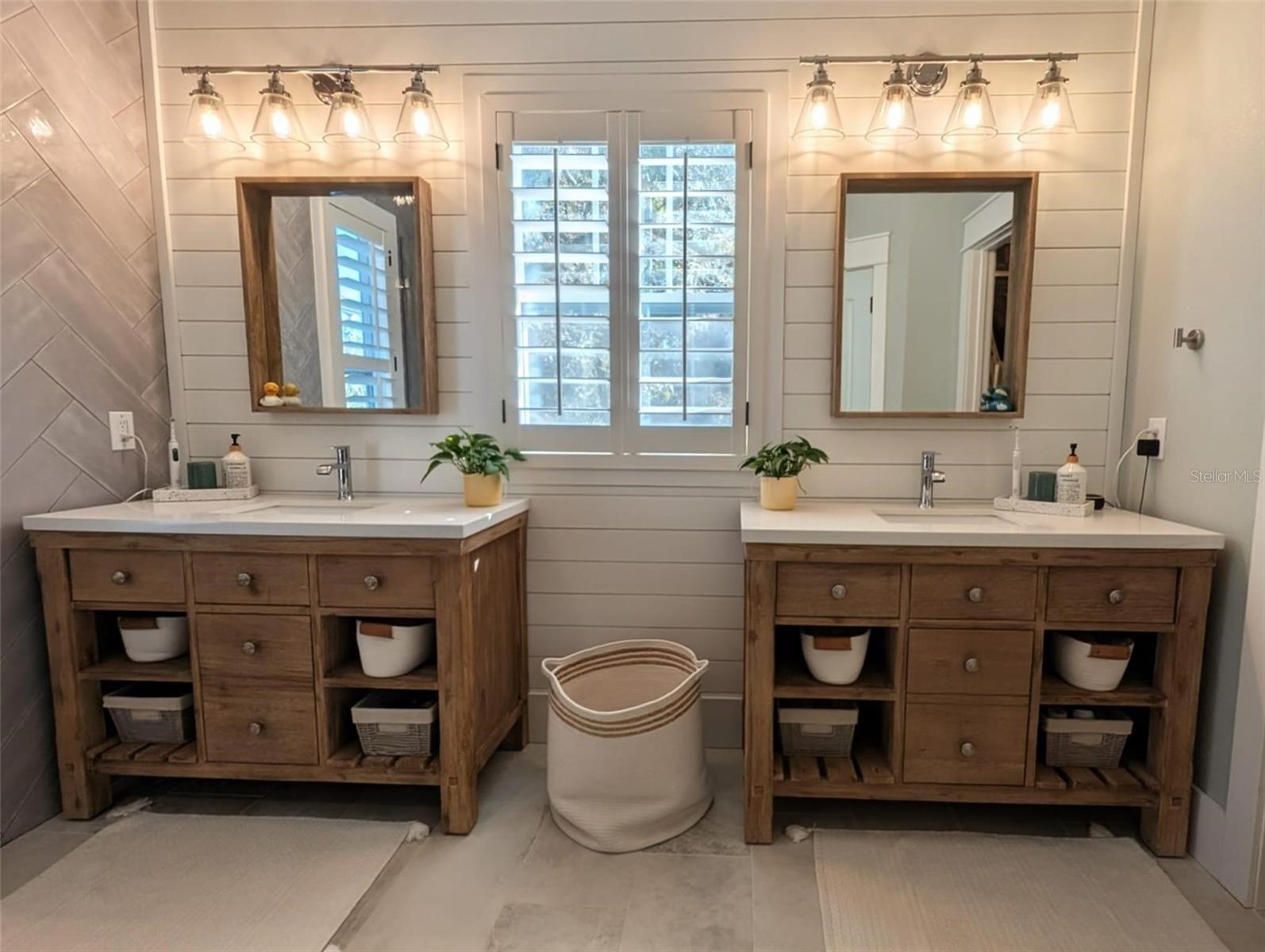 876 LANDRUM DR, WINTER GARDEN, FL, 34787