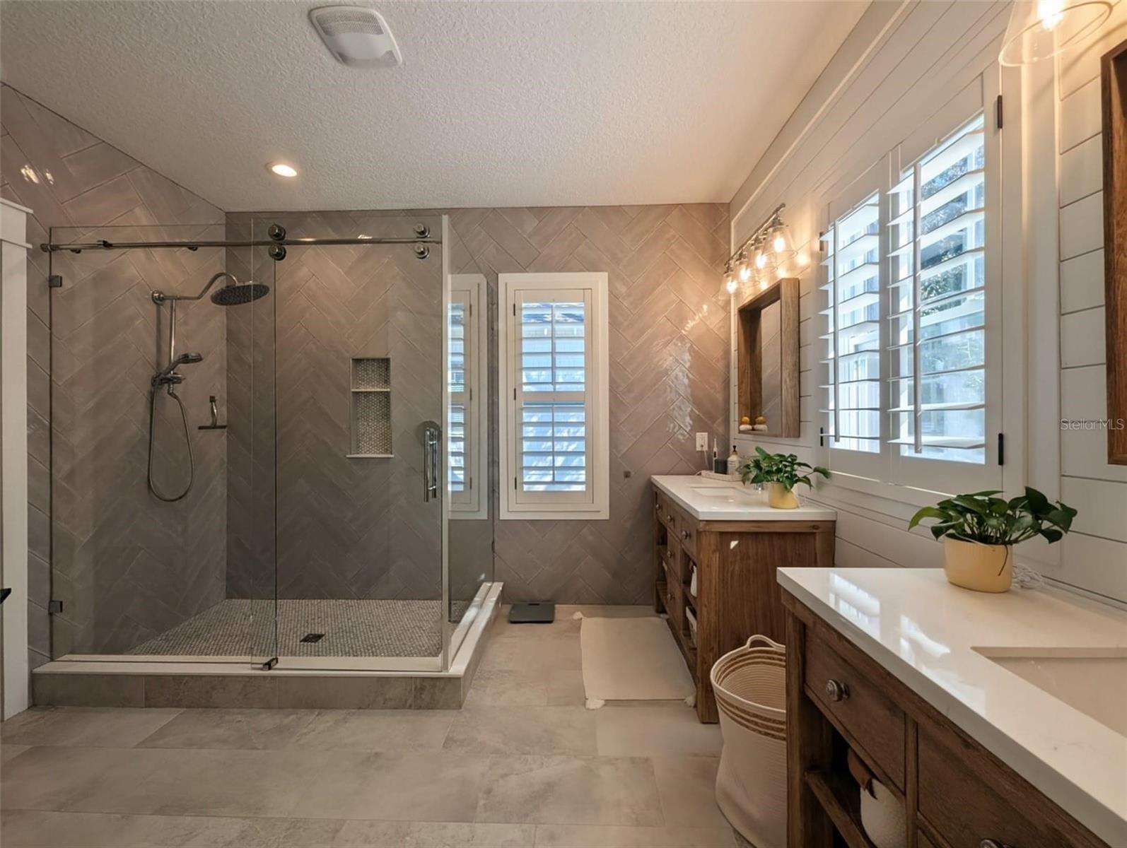 876 LANDRUM DR, WINTER GARDEN, FL, 34787