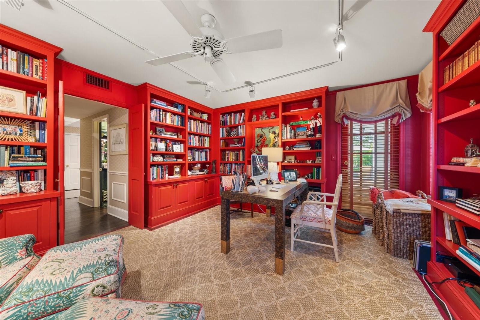 100 SARASOTA RD, BELLEAIR, FL, 33756