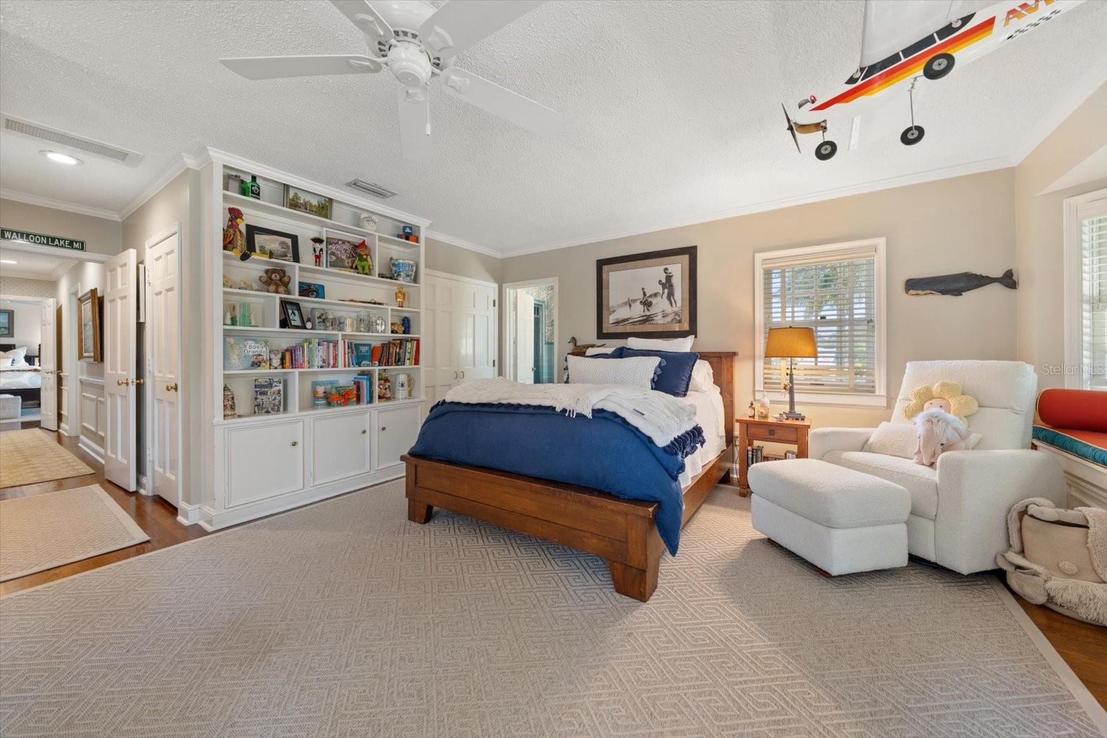 100 SARASOTA RD, BELLEAIR, FL, 33756