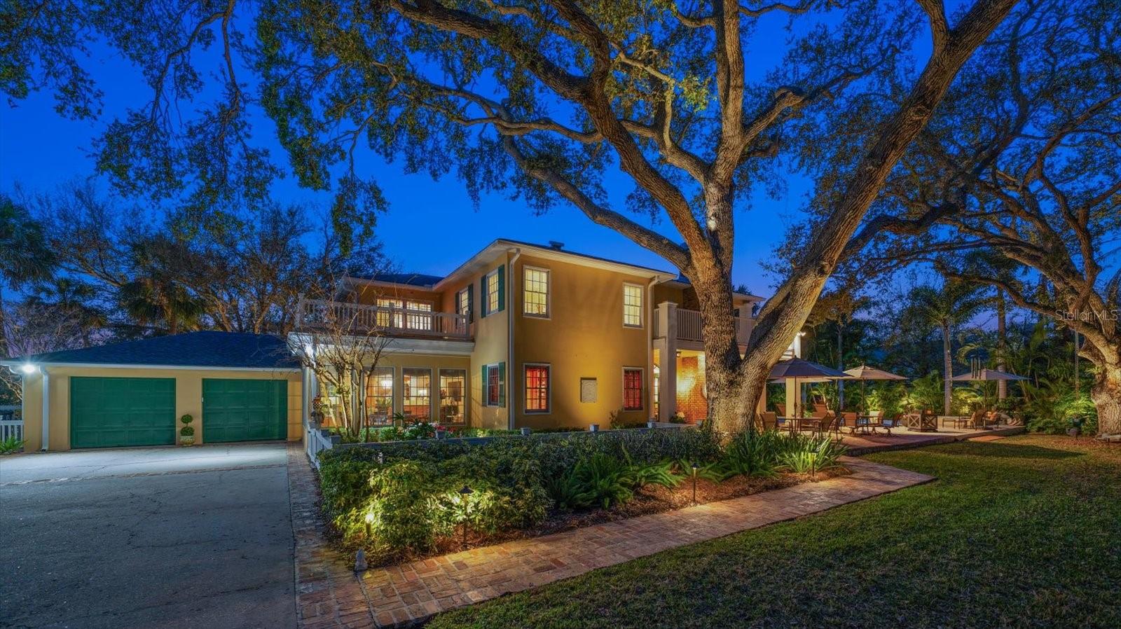 100 SARASOTA RD, BELLEAIR, FL, 33756