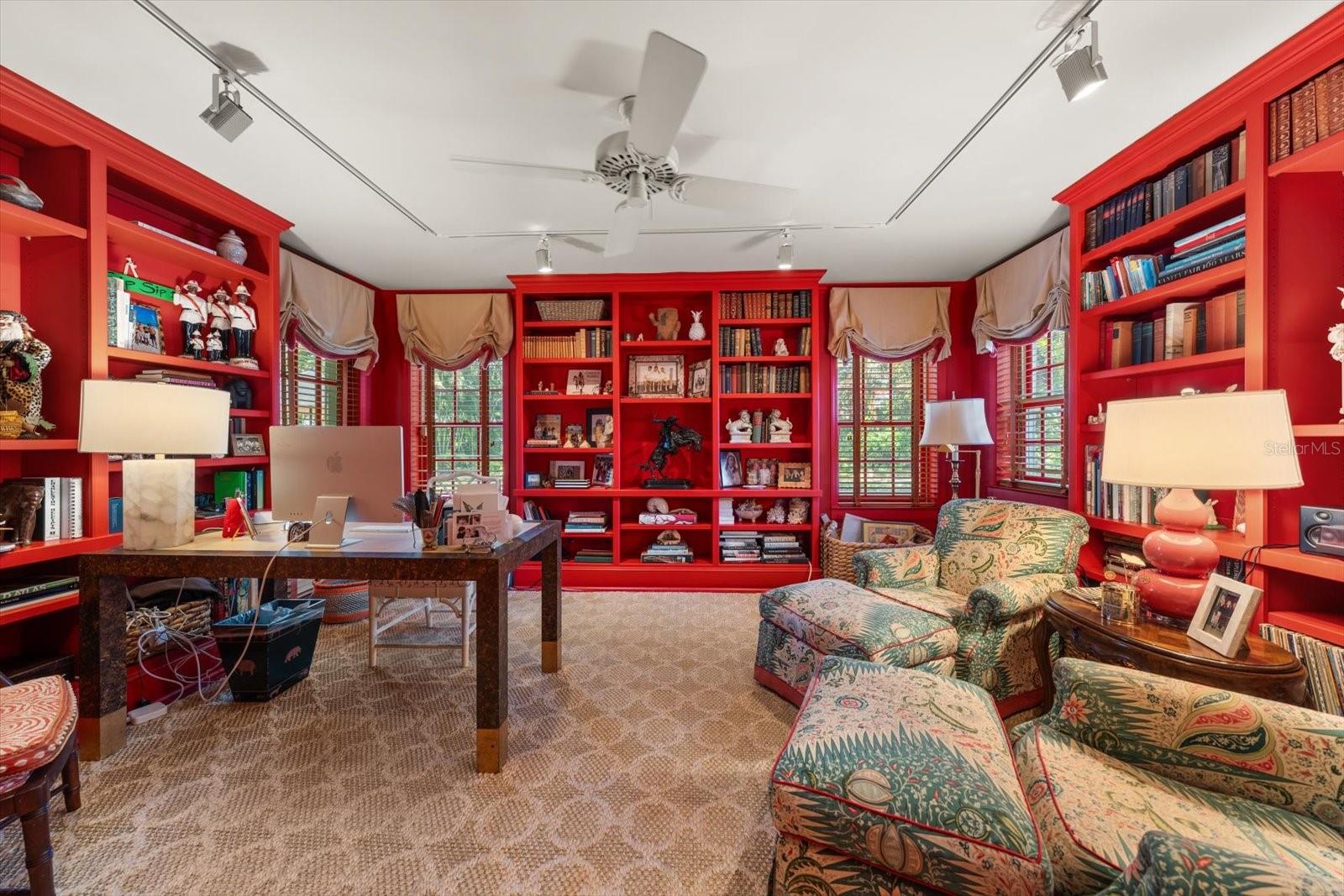 100 SARASOTA RD, BELLEAIR, FL, 33756